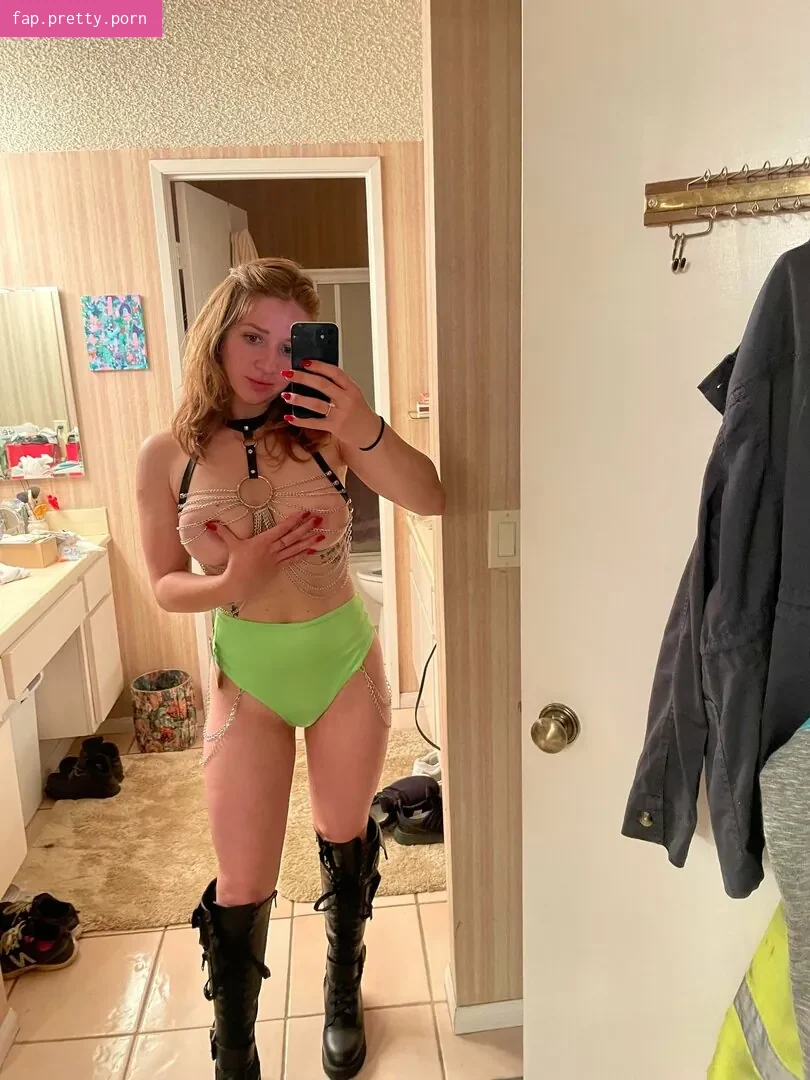 Robynator23 - Photo #18