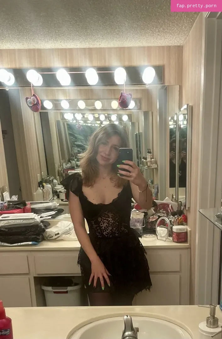 Robynator23 - Photo #19