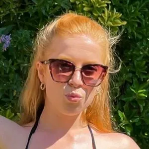 Rosyshimmer