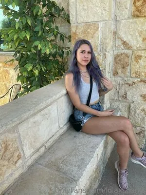 ridewithlola.x content