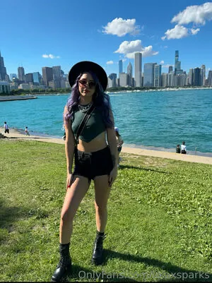 ridewithlola.x content