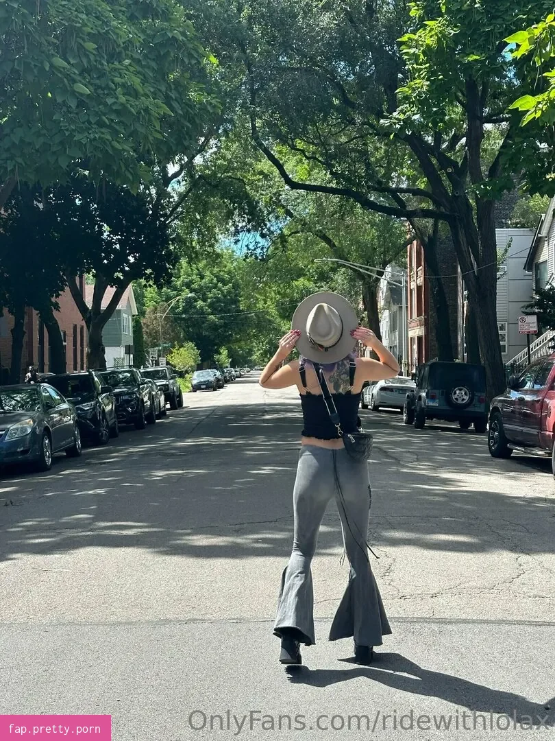 ridewithlola.x content