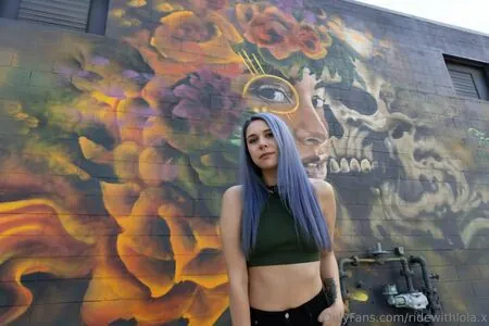 ridewithlola.x content