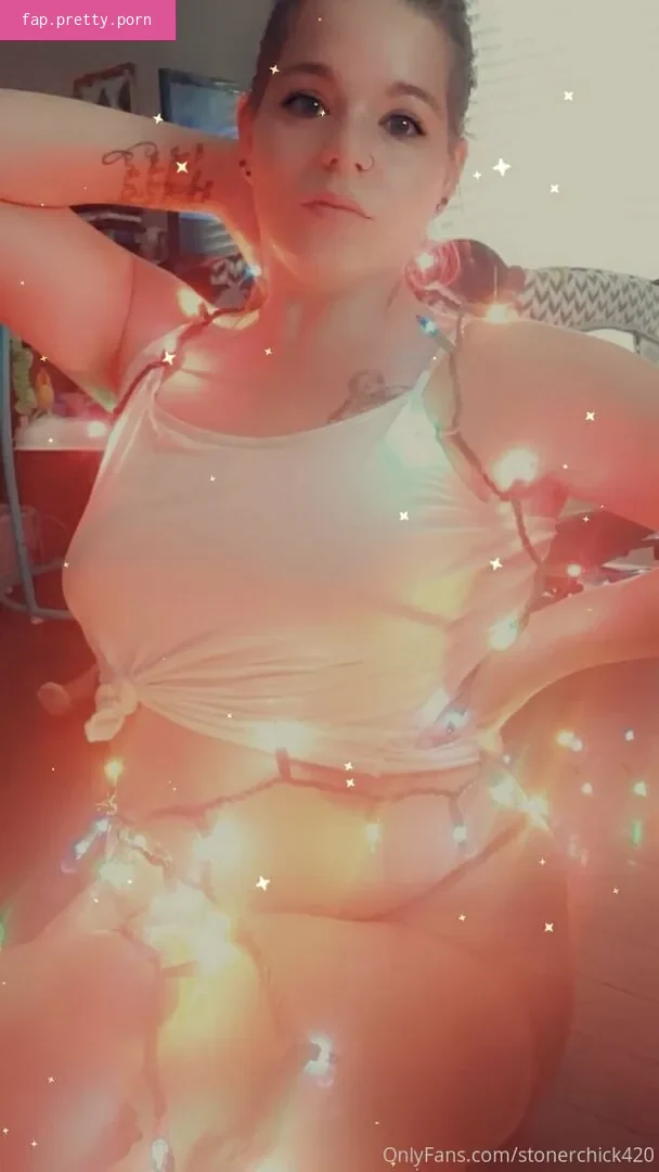 stoner.420chick - Photo #01