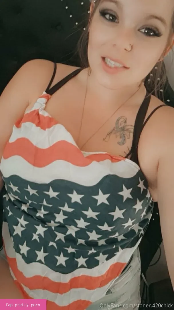 stoner.420chick - Photo #16