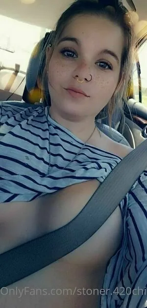 stoner.420chick content