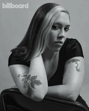 Sophia Allison content