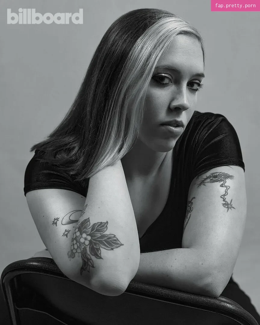 Sophia Allison - Photo #01