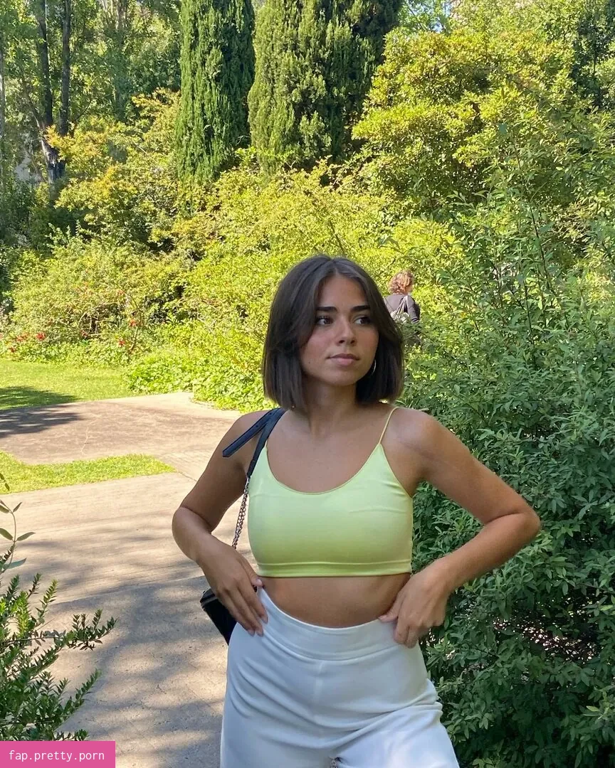 Sofia Barbosa - Photo #01