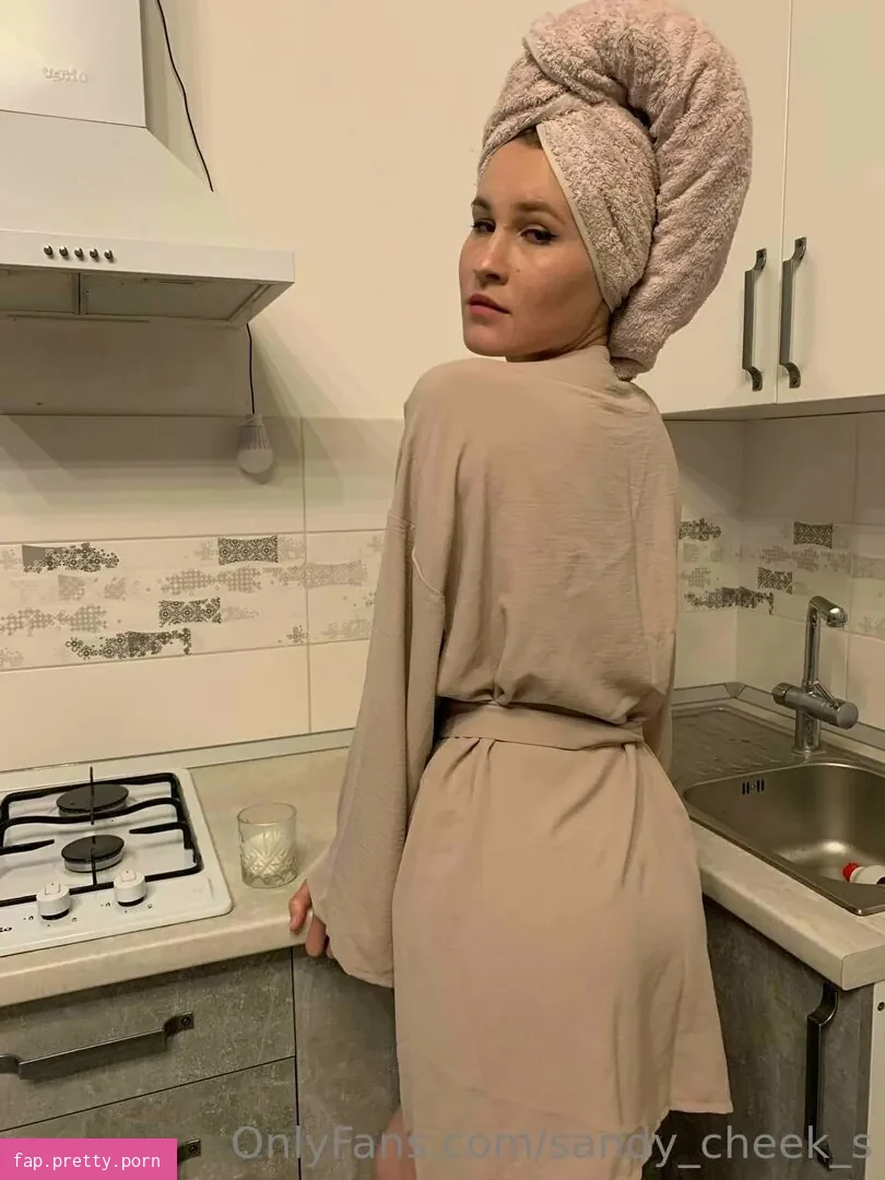 sandy_cheek_s - Photo #08