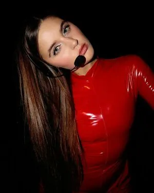 Savannah Clarke content