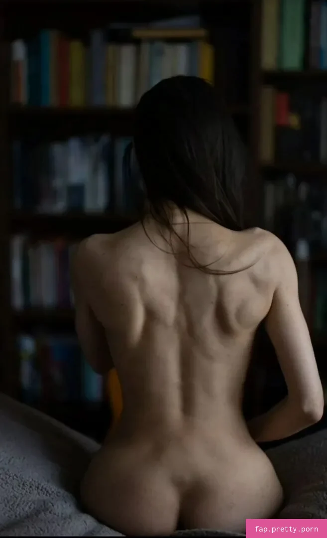 Selin Celikdelen - Photo #05