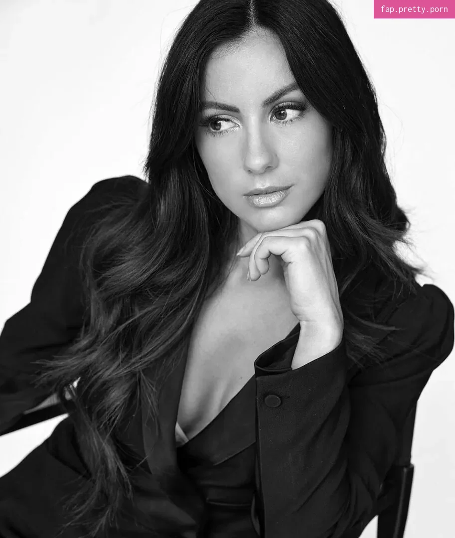 Sophie Craig - Photo #20