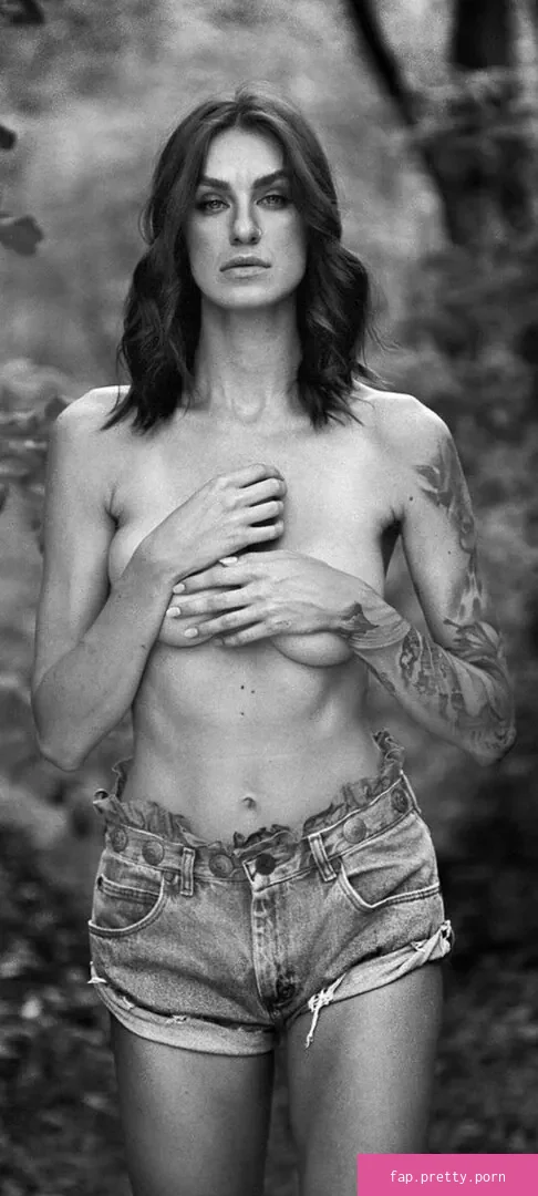 Stefanie Drew - Photo #12