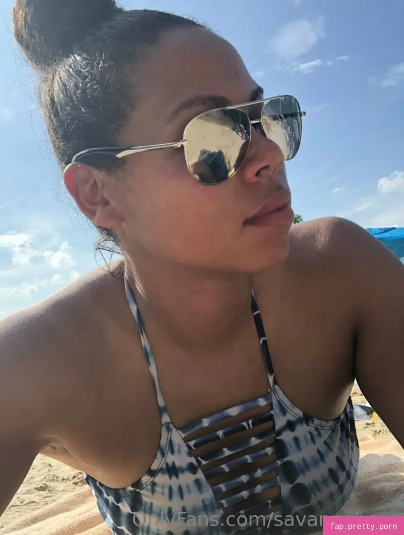 Savannah Evans content