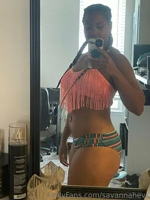 Savannah Evans content