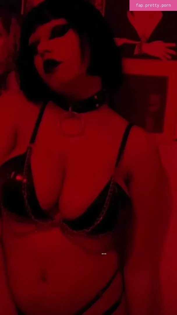 sexgothbarbie - Photo #02