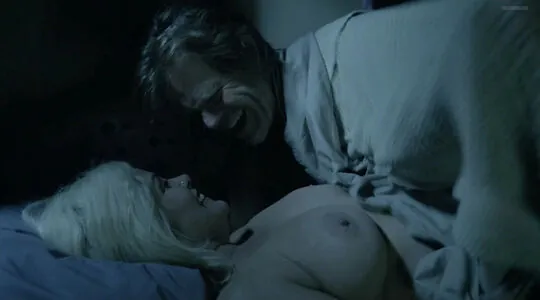 Sherilyn Fenn content