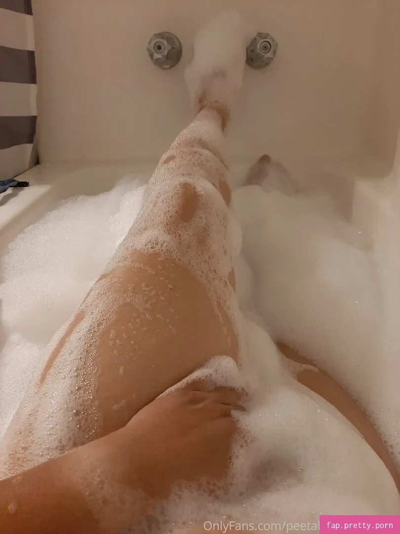 shortskirtsandflirts - Photo #01