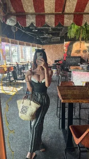 Sara Khalifa content