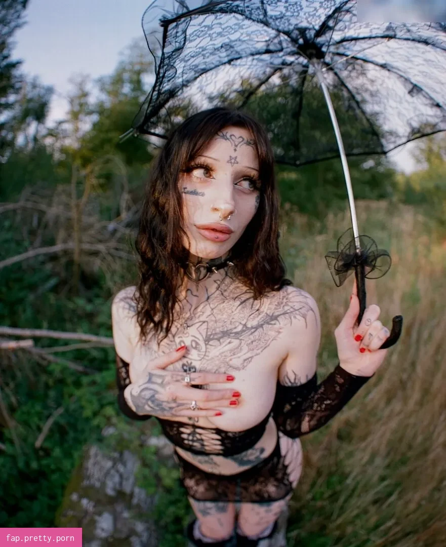 Skinwalkerleyla - Photo #12