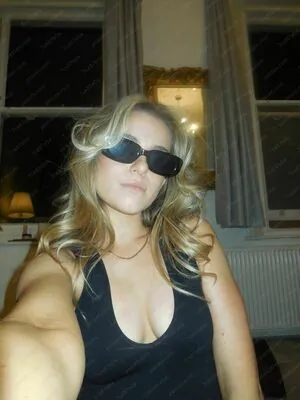 Shannon Langdon content