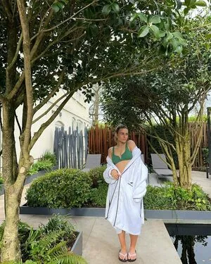 Shannon Langdon content