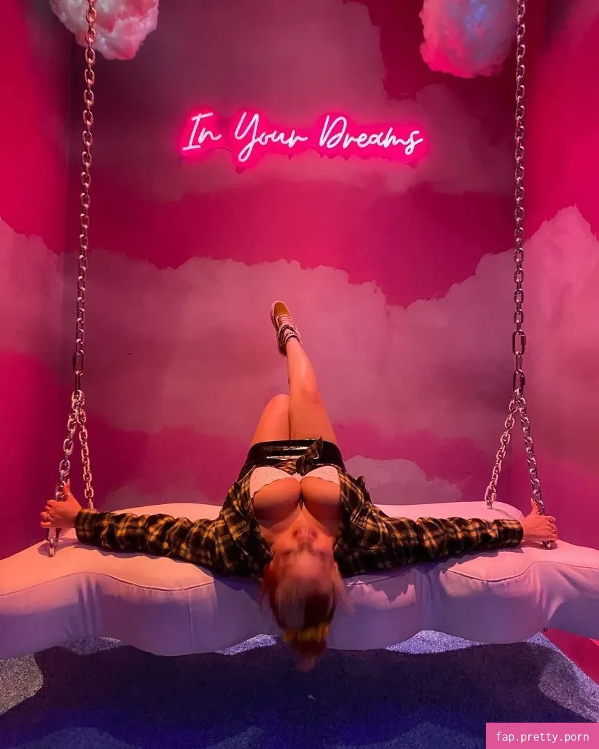 Sheila L - Photo #31