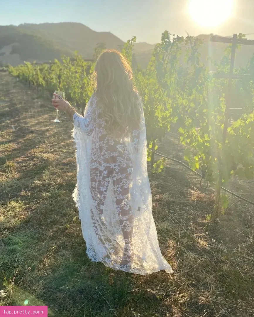 Sahar Manley - Photo #31