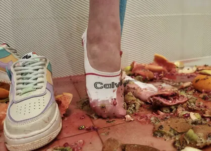 socksqueenforyou content