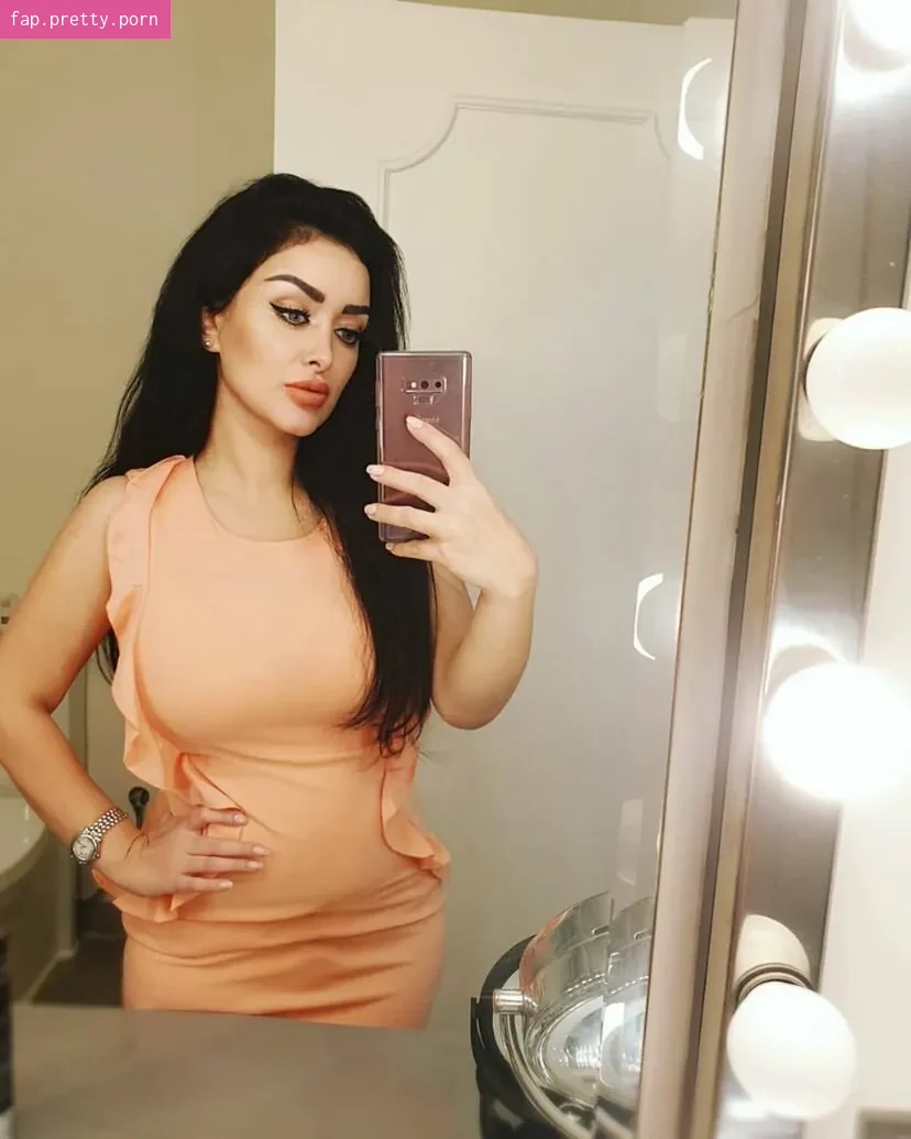 SuzY Otaki - Photo #24