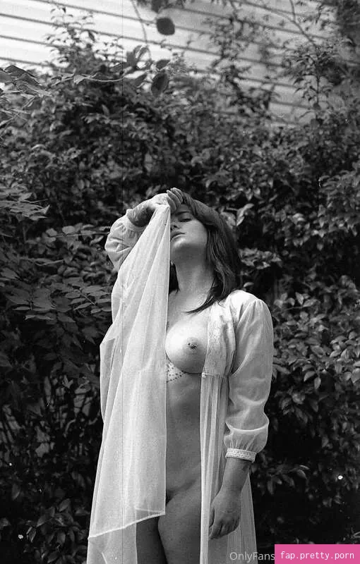 spookygothgrandma - Photo #02