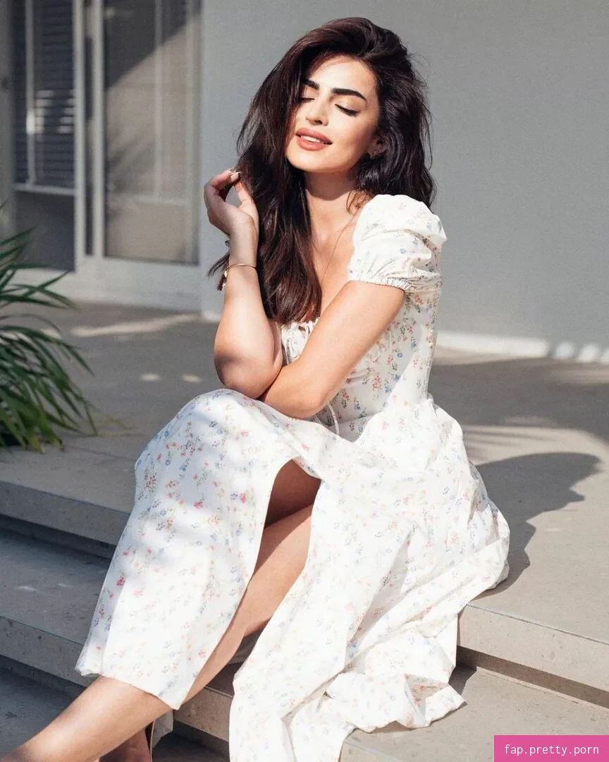 Safa Srour - Photo #01