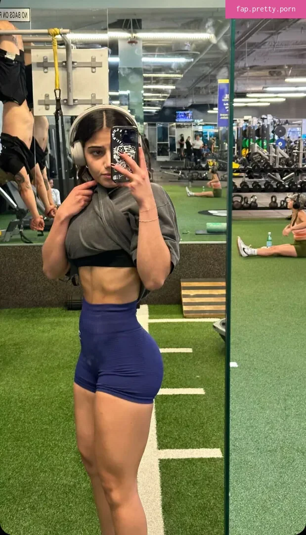 Sara Saffari - Photo #99