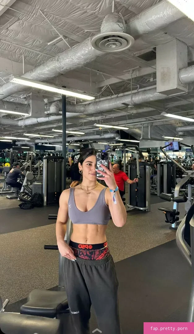 Sara Saffari - Photo #81