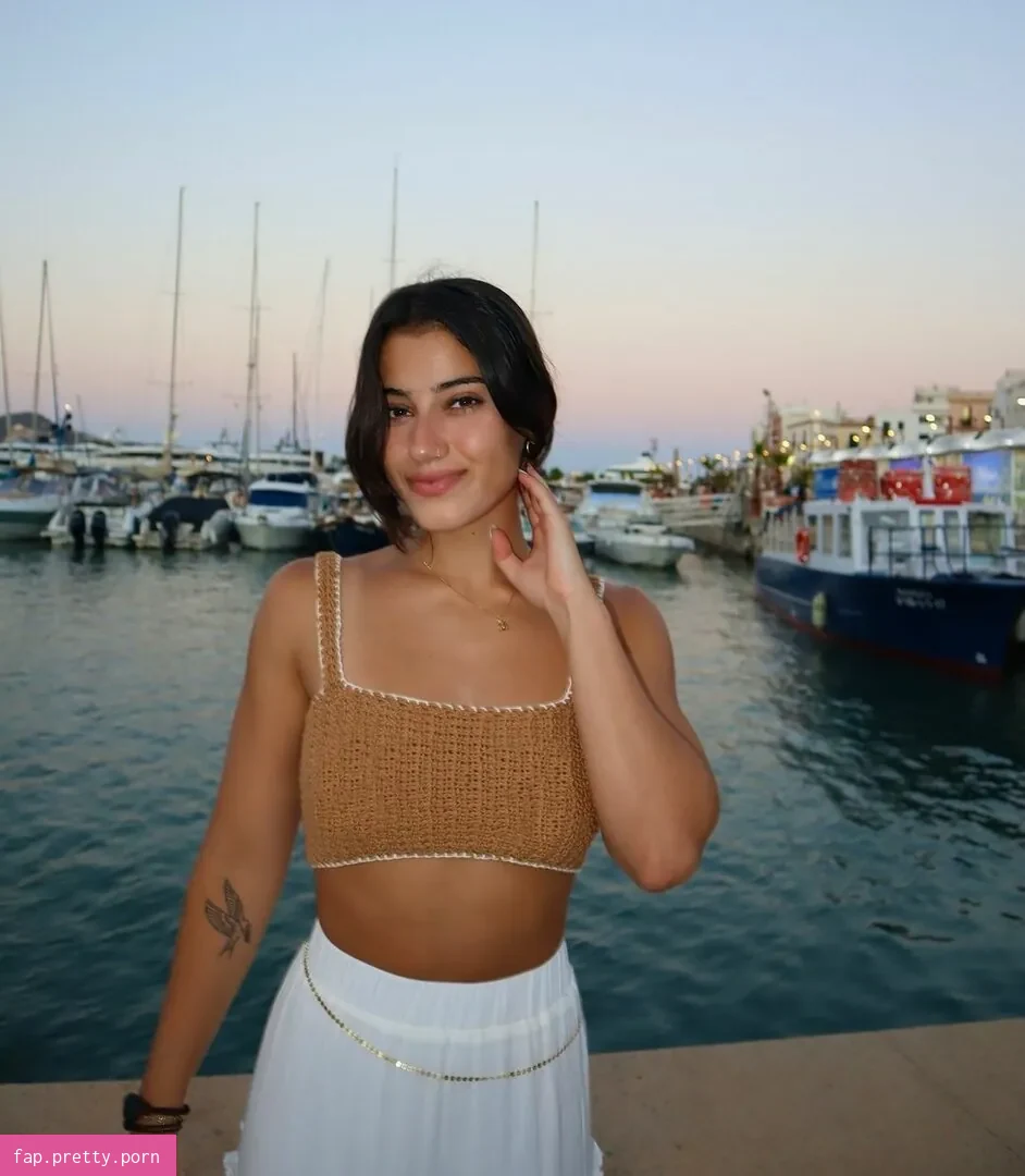 Sara Saffari - Photo #40