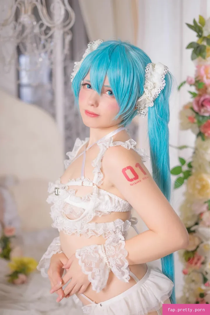 Saya Scarlet - Photo #54