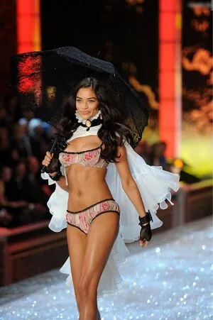 Shanina Shaik #