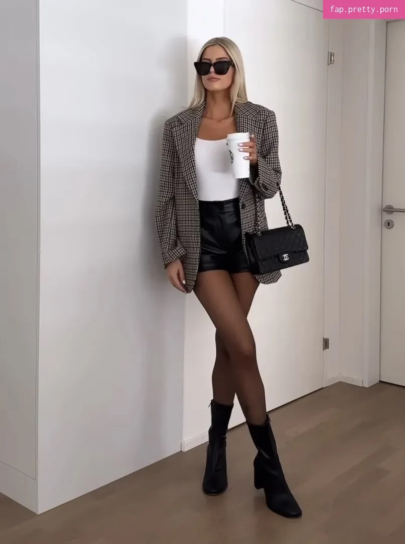 Sophia Schönherr - Photo #26