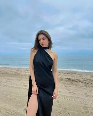 Sophie Silva content