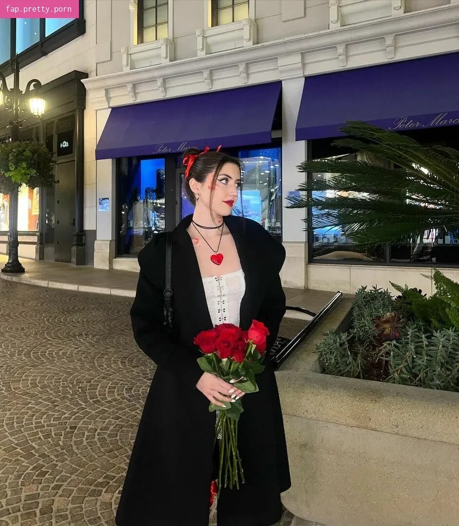 Sophie Silva - Photo #23