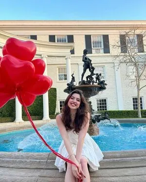 Sophie Silva content