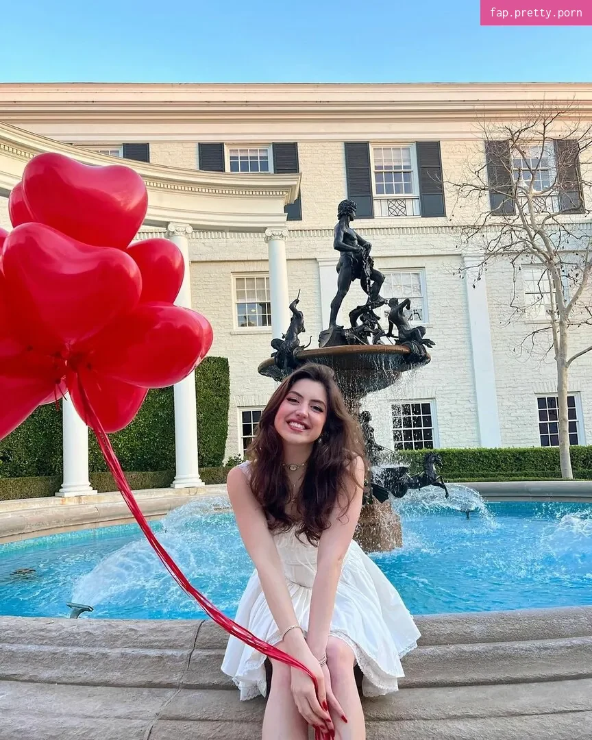 Sophie Silva - Photo #27