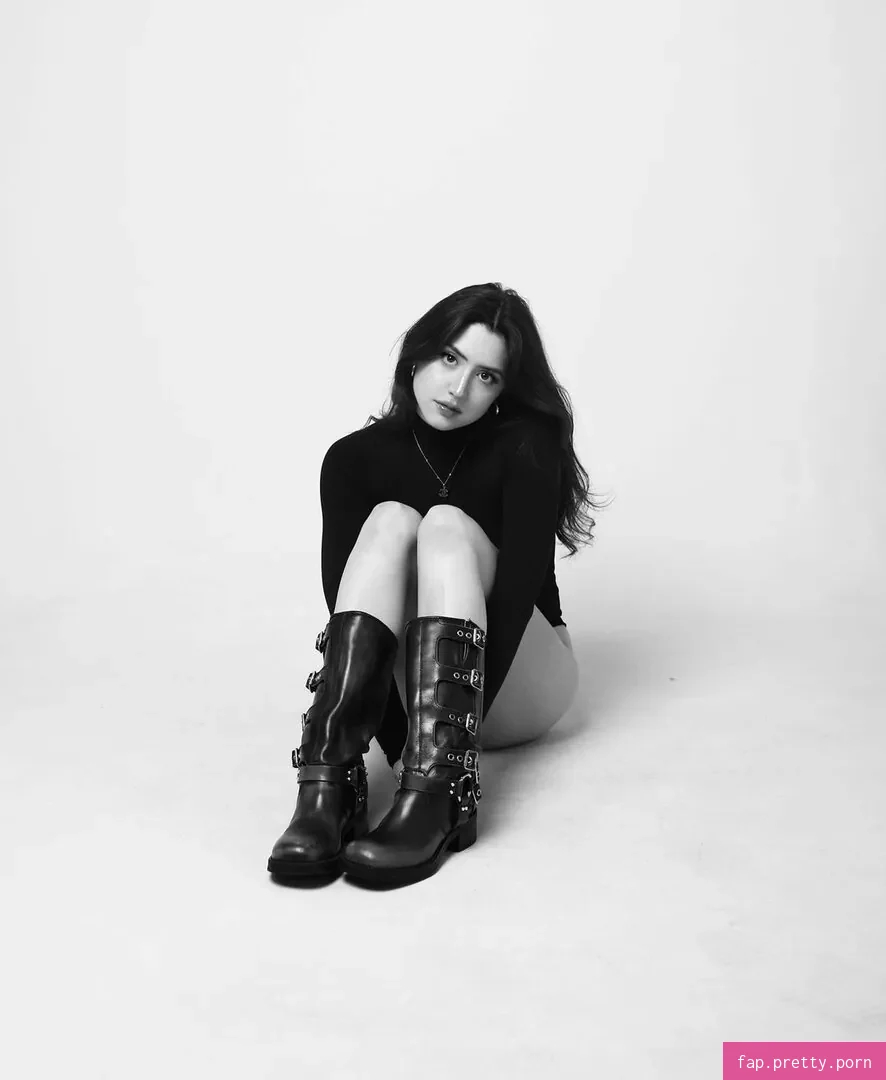 Sophie Silva content