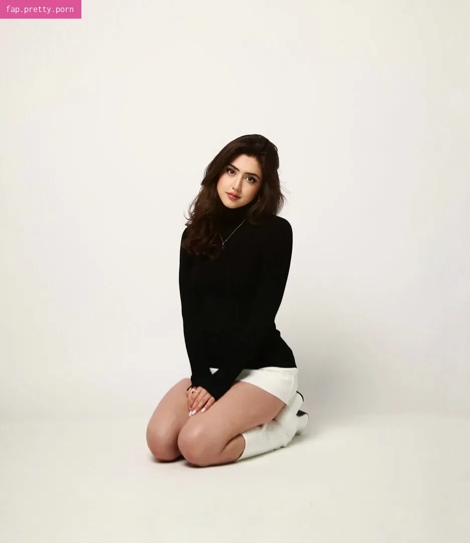 Sophie Silva - Photo #55