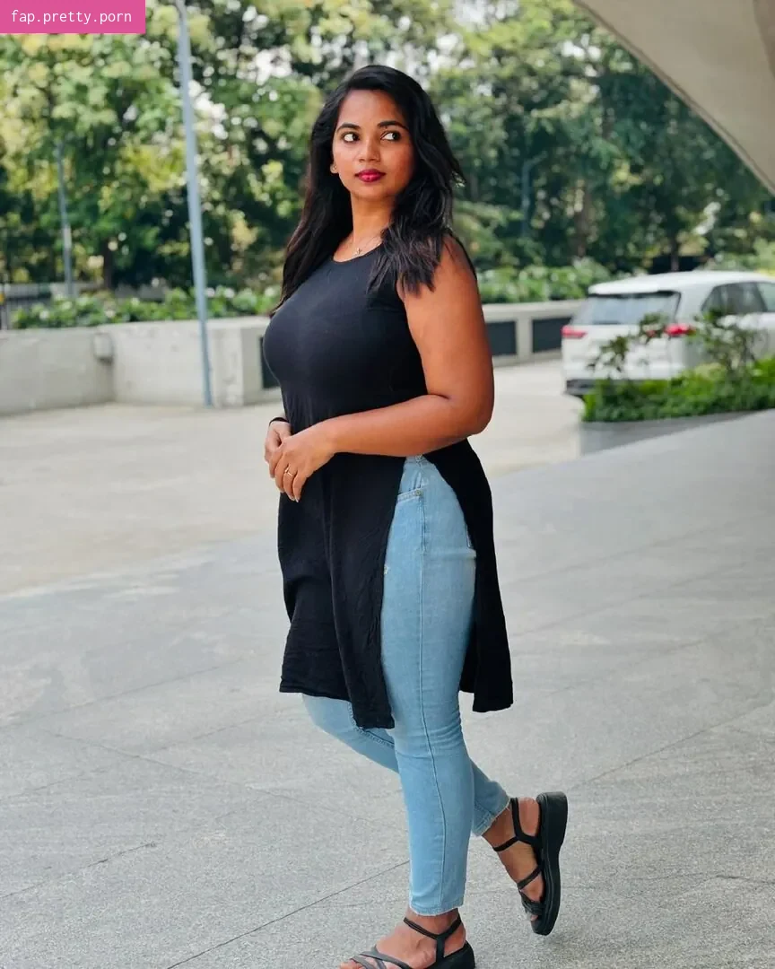 Supriya Subramanian - Photo #01