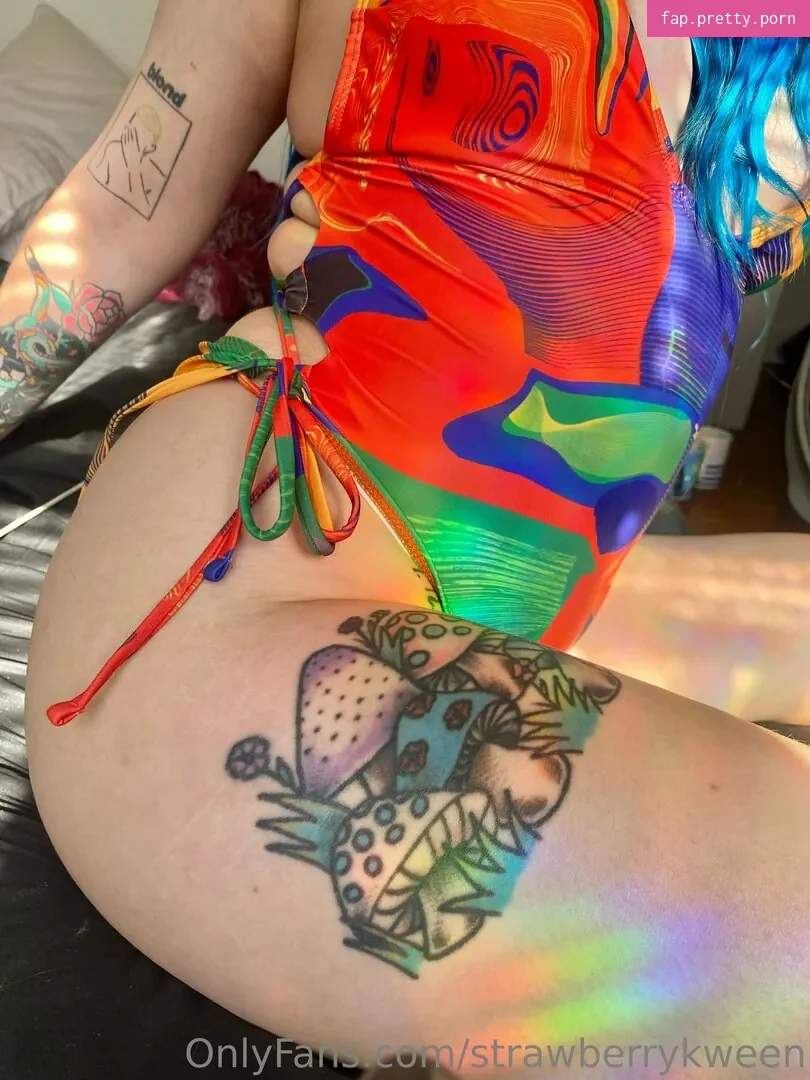 strawberrykween - Photo #06