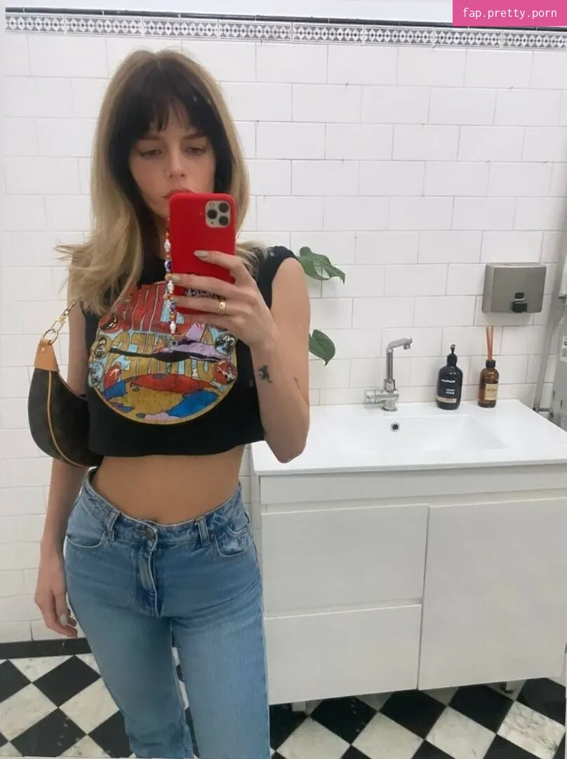 Samara Weaving - Photo #81