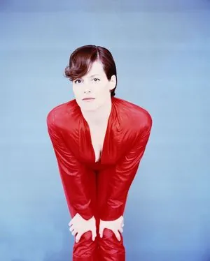 Sigourney Weaver content