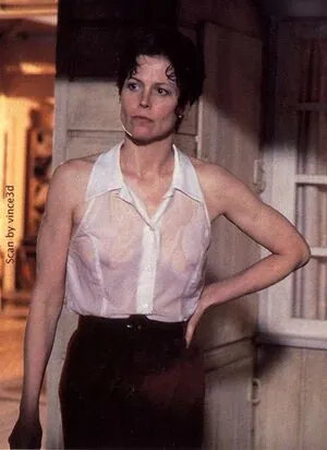 Sigourney Weaver content